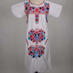 Vtg Mexican Embroidered Floral Caftan Hippie Dress Beach Cover Up Boho Prairie